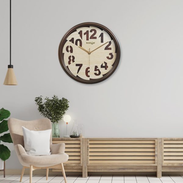 Random Decorative Numbers Step Movement Wall clock